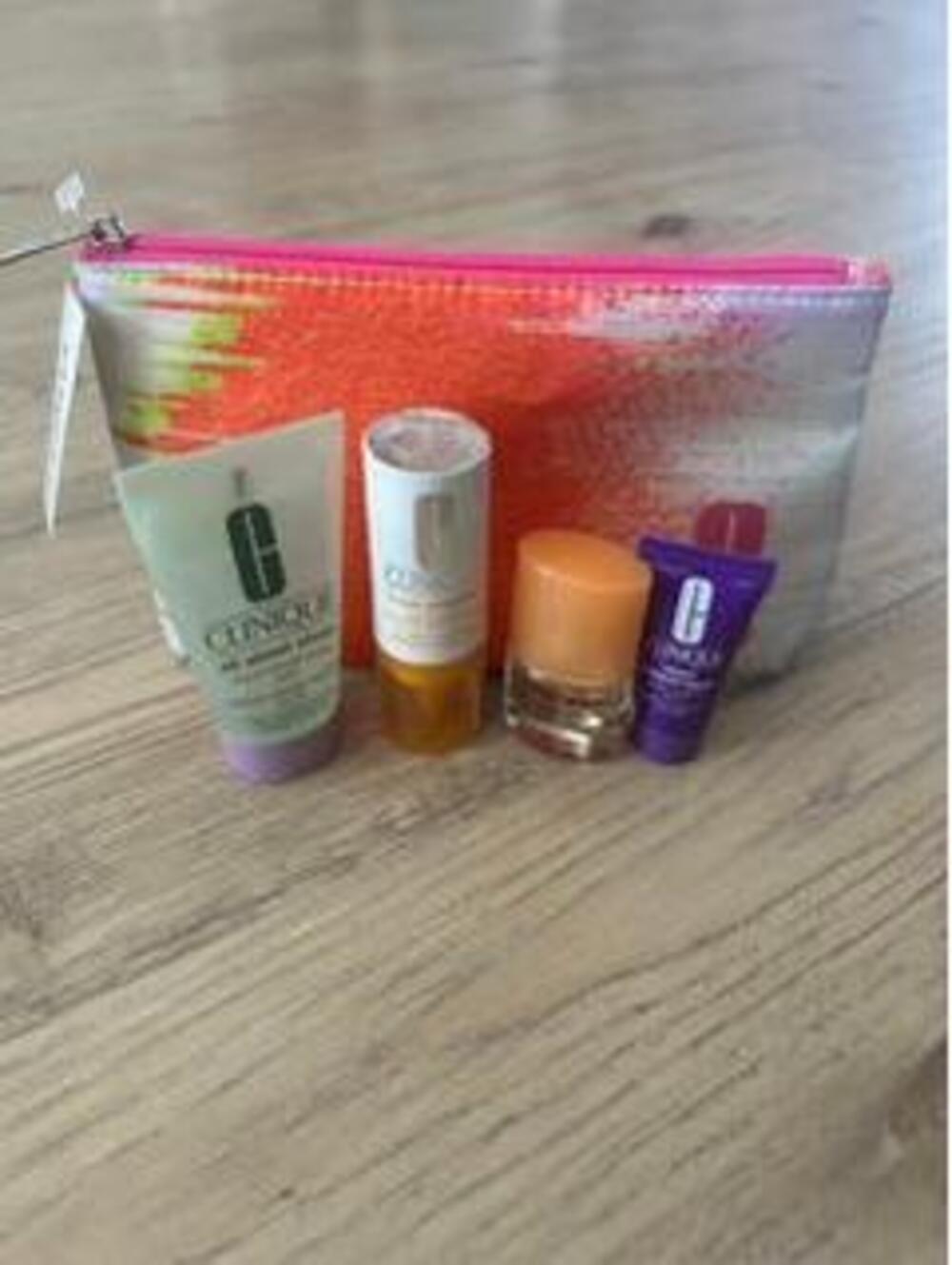 Clinique Makeup Bag Gift Set with 4 Travel Size Skincare and Fragrance Minis